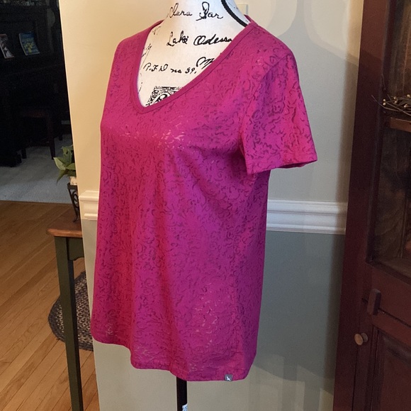 Eddie Bauer pink burnout v-neck t-shirt. - Picture 2 of 6